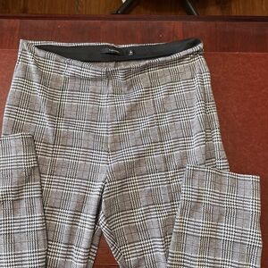 Tahari Black, White & Brown Glen Plaid Pull-On Pants